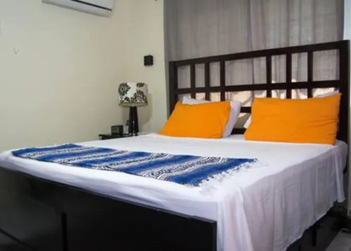Apartment The Biltons - 6 Min From Airport- A/c In Montego Bay