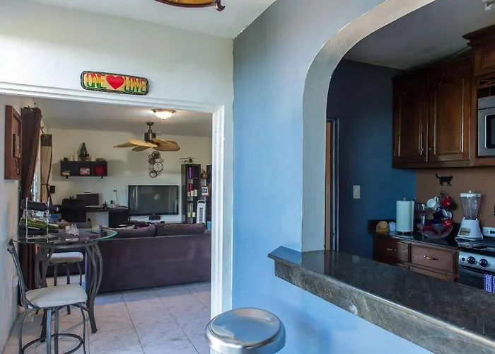 The Biltons - 6 Min From Airport- A/c In * Montego Bay