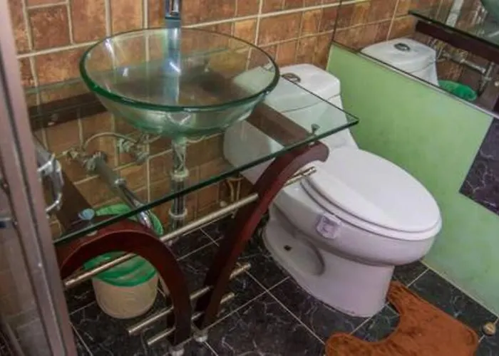 The Biltons - 6 Min From Airport- A/c In Montego Bay