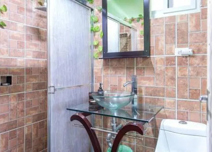 The Biltons - 6 Min From Airport- A/c In Apartment Montego Bay